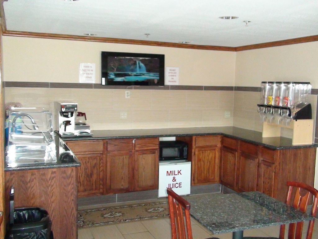 Motel 6 Oklahoma City Ok Frontier City Edmond Facilities photo