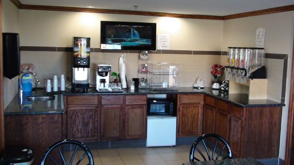 Motel 6 Oklahoma City Ok Frontier City Edmond Facilities photo